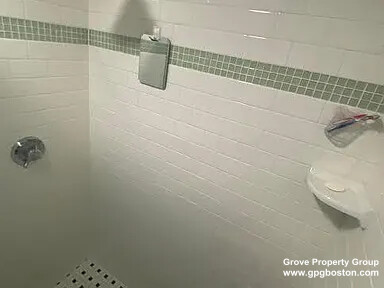 2 Holden Ct, North End