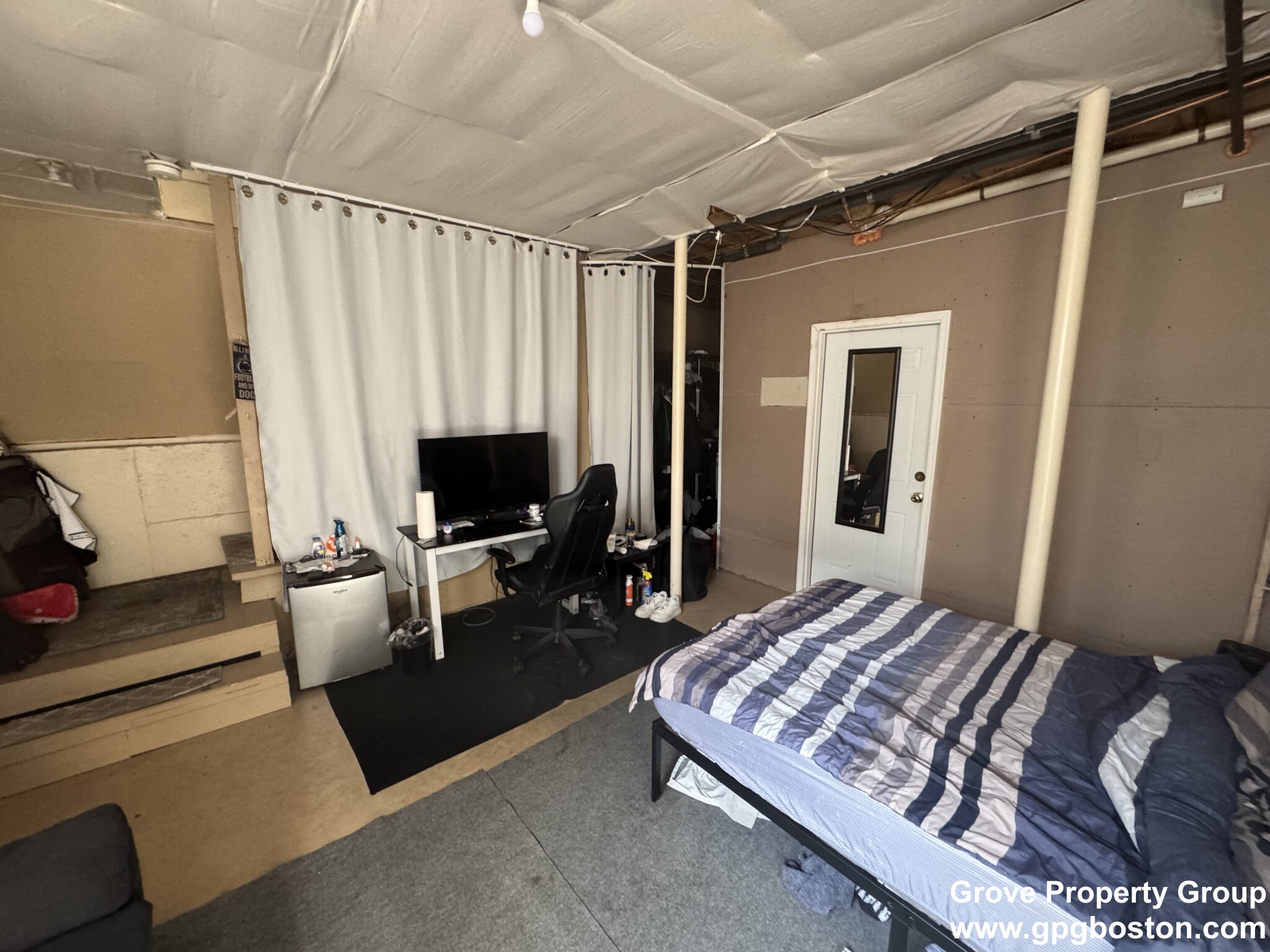 106 West 8th St, South Boston