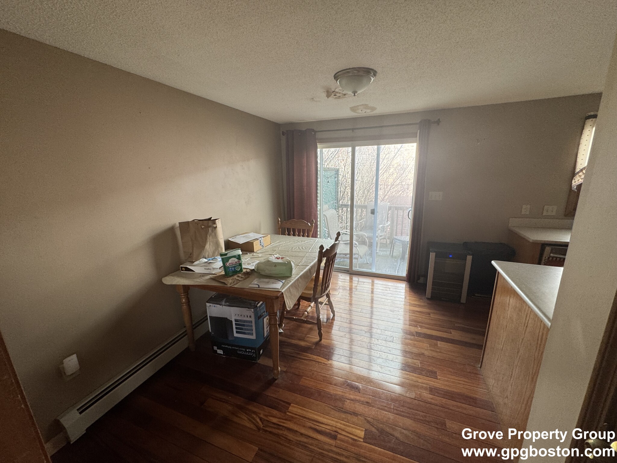 106 West 8th St, South Boston