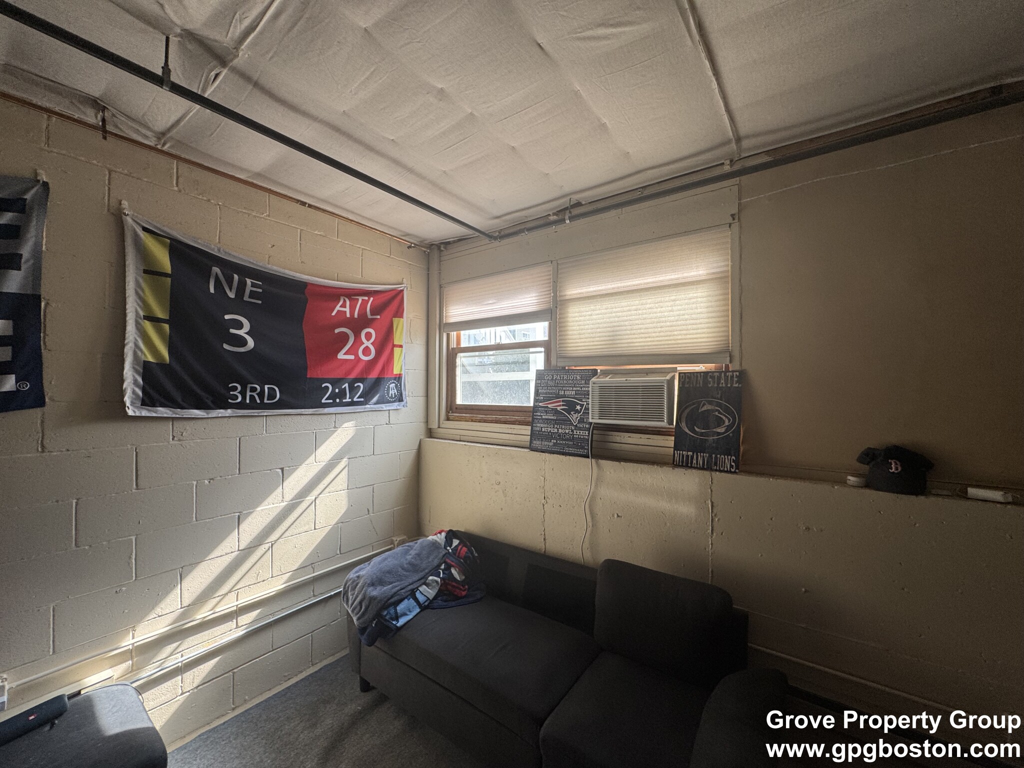 106 West 8th St, South Boston