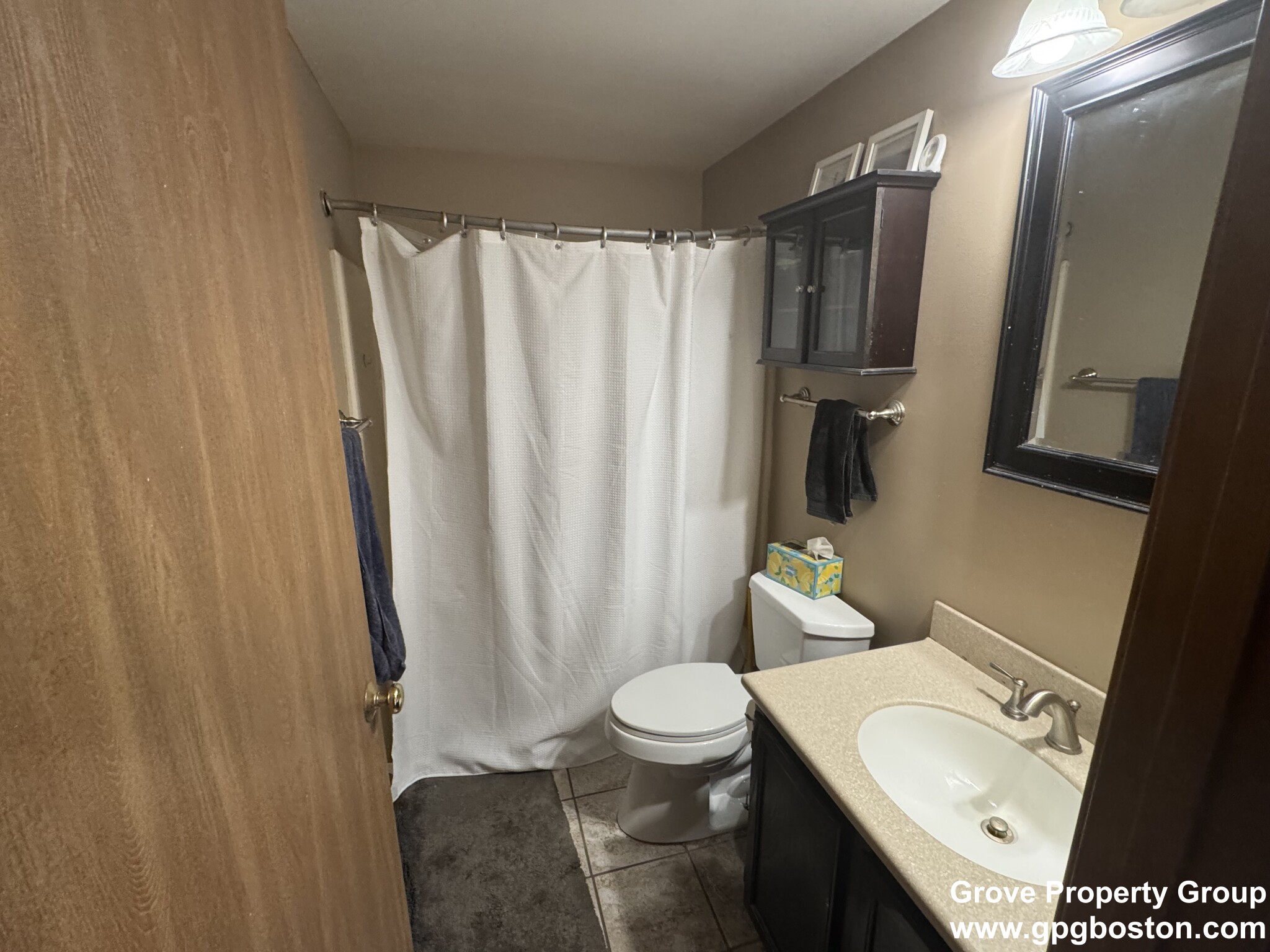 106 West 8th St, South Boston