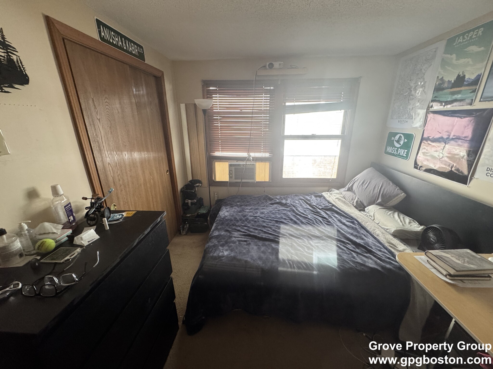 106 West 8th St, South Boston