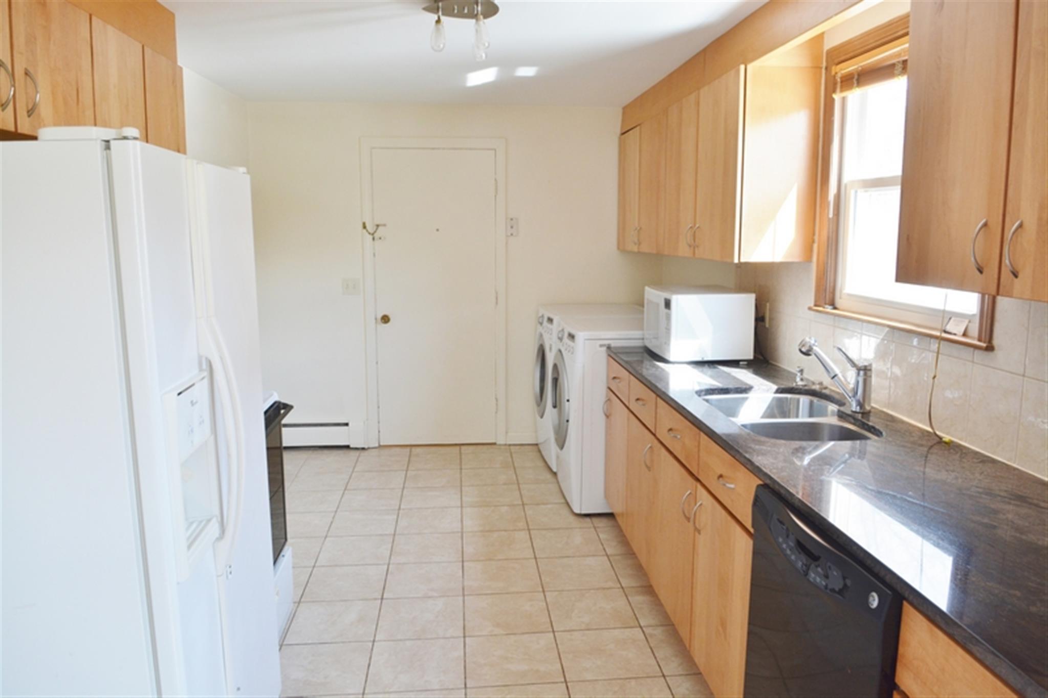 3 bed, 1.5 bath apartment for rent at 5 Patrick St Unit 5, Arlington — photo 2 of 20