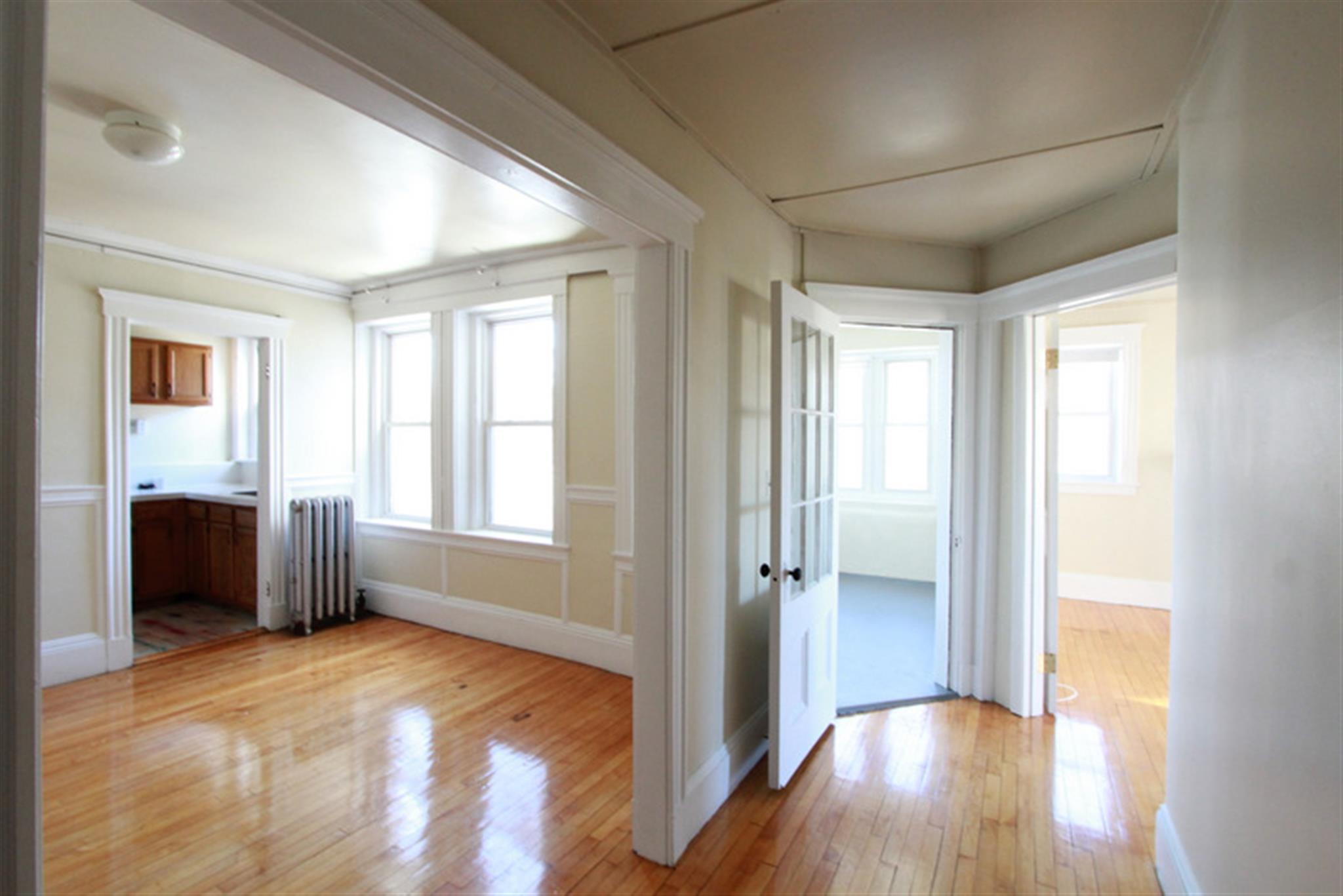 2 bed, 1 bath apartment for rent at 8 Craigie Cir Unit 36, Harvard Square — photo 3 of 20