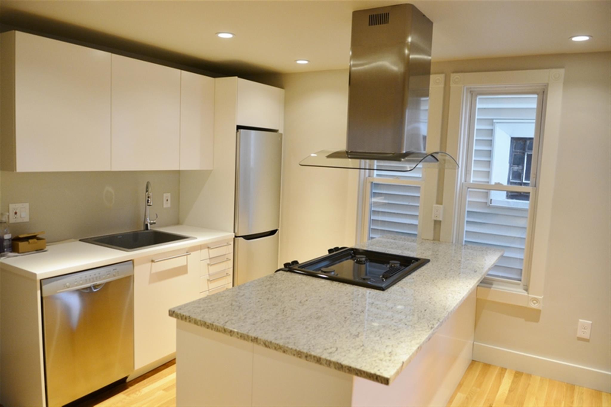 1.5 bed, 1 bath apartment for rent at 59-61 Norris St Unit 1, North Cambridge — photo 1 of 14