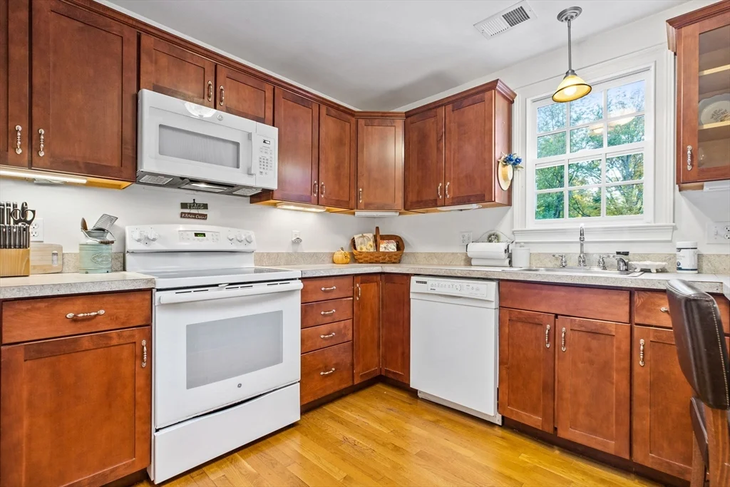 66 Mann Lot Rd, Scituate