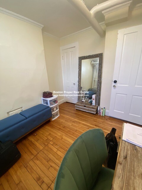 2 bed, 1 bath apartment for rent at 141a Revere St Unit 1, Beacon Hill — photo 8 of 11
