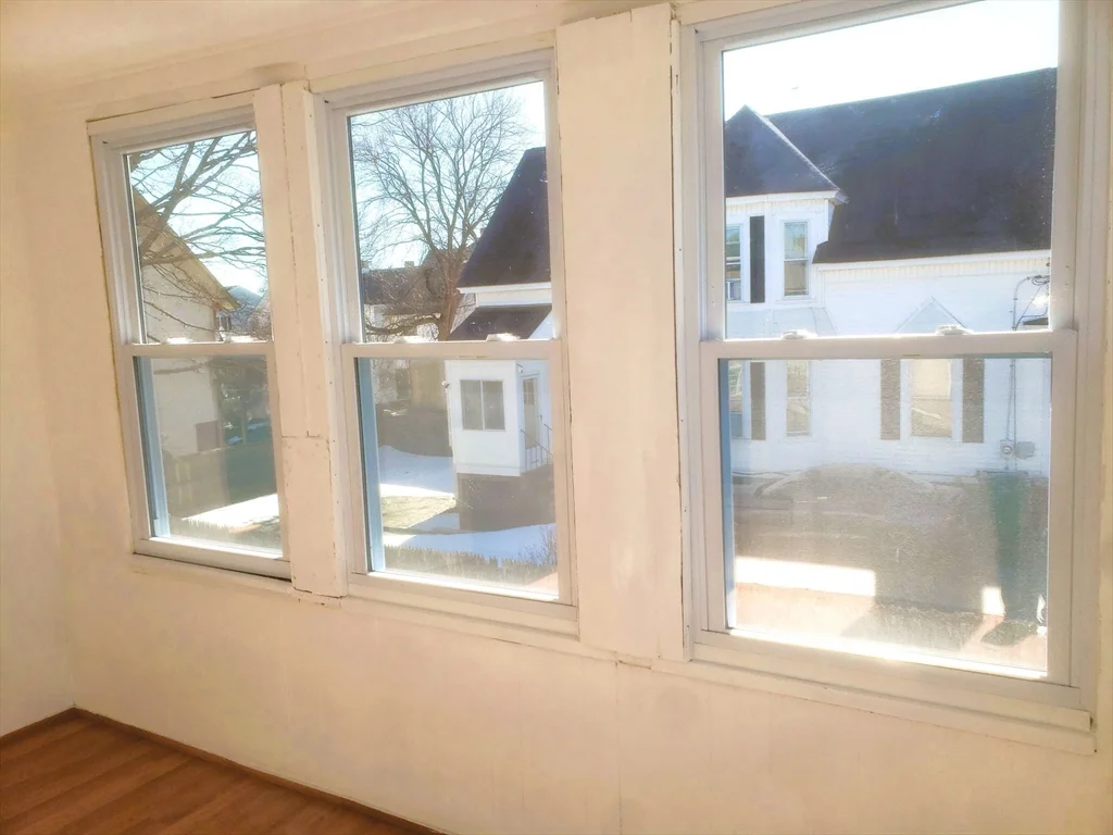 26 Arlington St, Lowell