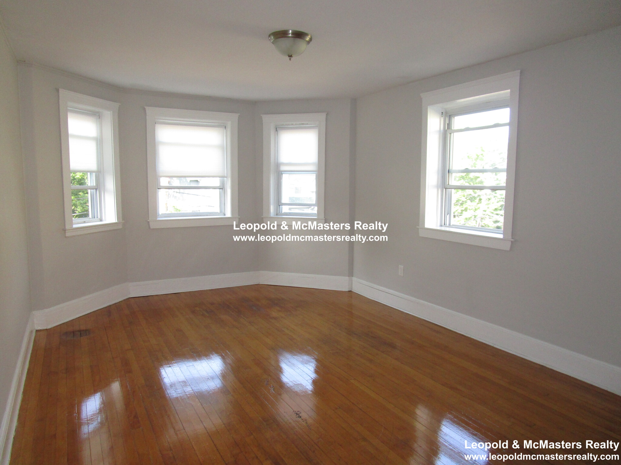 4 bed, 2 bath apartment for rent at 142 Davis Ave Unit 5, Brookline Village — photo 10 of 13