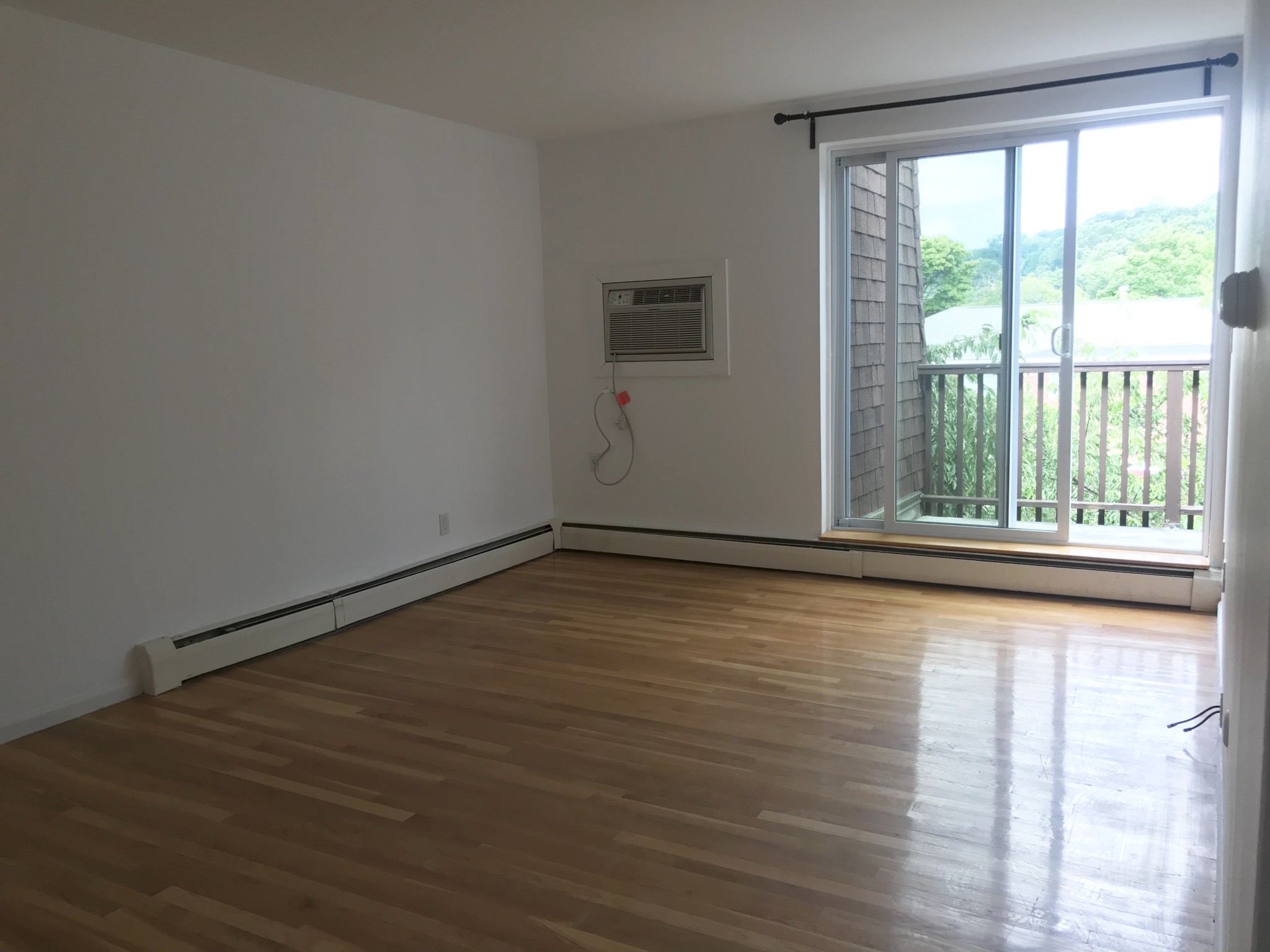 2 bed, 1 bath apartment for rent at 142 Kenrick St Unit 38, Brighton — photo 4 of 8