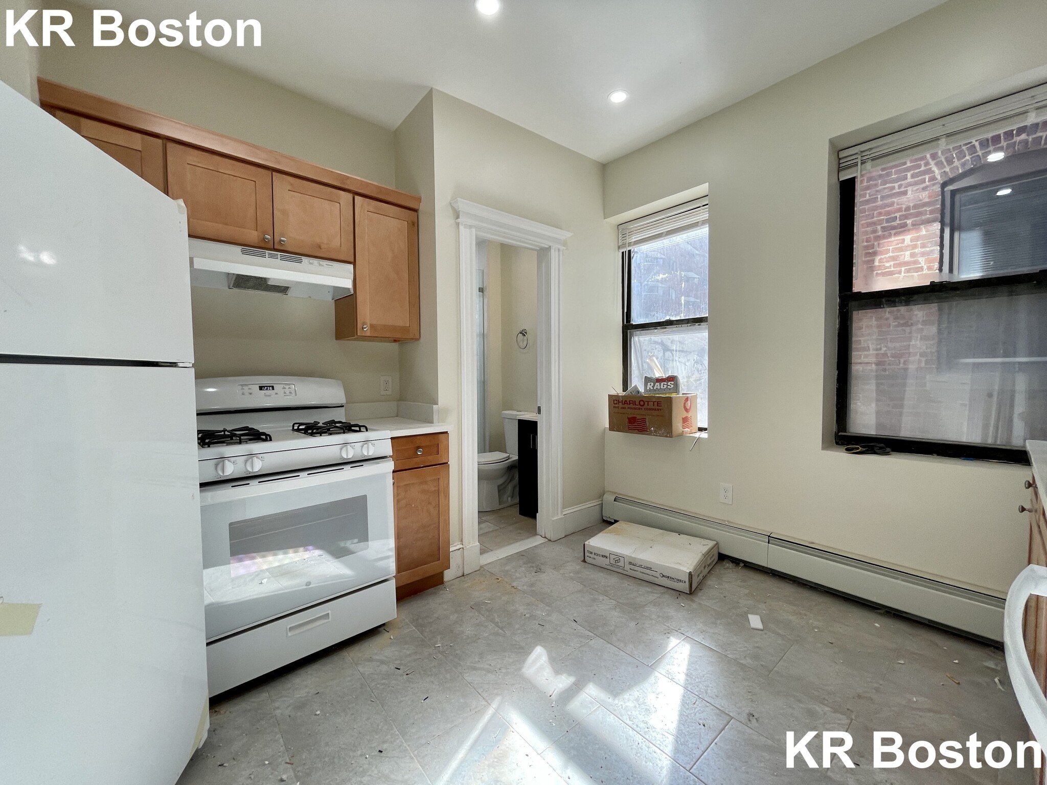 3 bed, 2 bath apartment for rent at 1418 Commonwealth Ave Unit 4, Brighton — photo 3 of 6