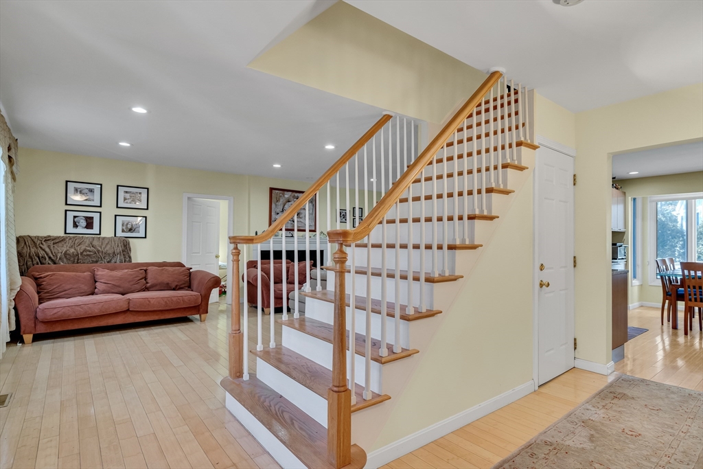 829 Chestnut St, Waban