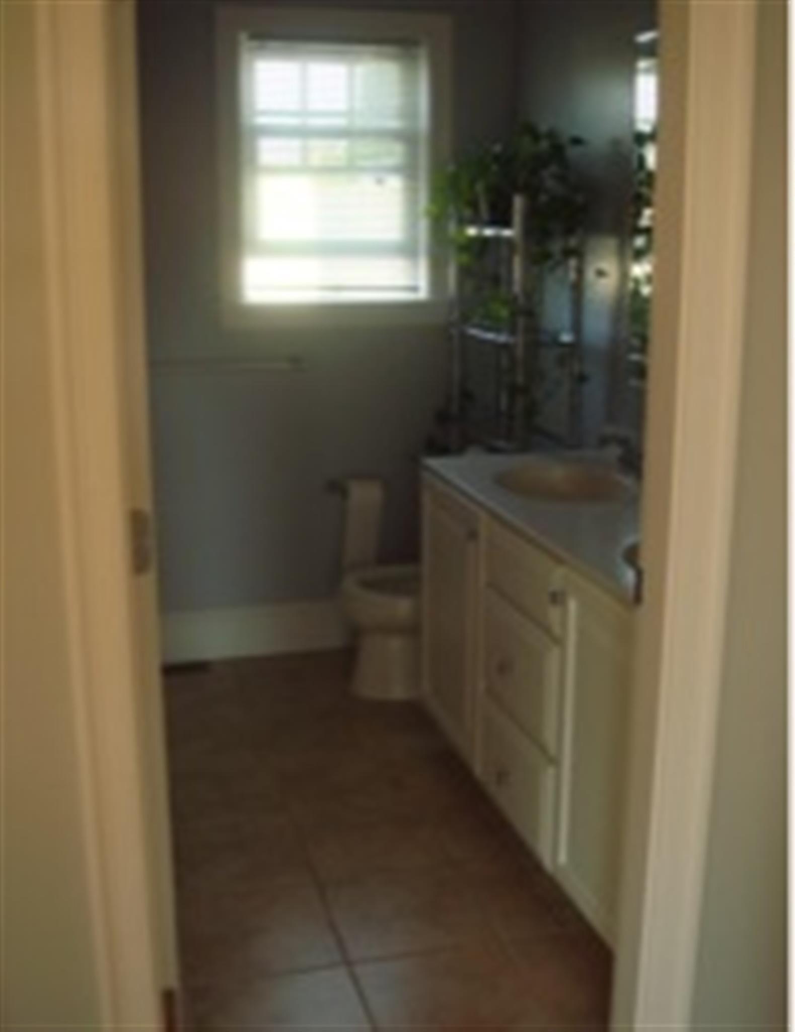 3 bed, 2.5 bath apartment for rent at 32 Elmer St Unit 1, Harvard Square — photo 11 of 15