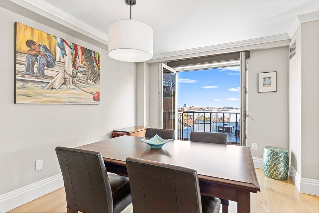 350 North St, Waterfront