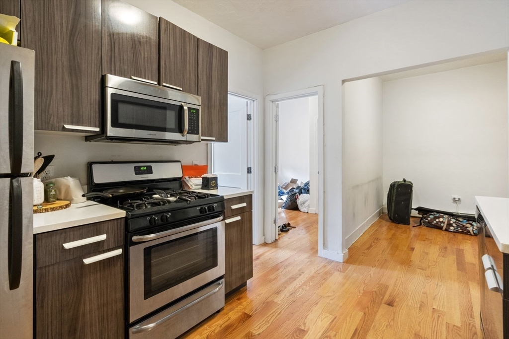 155 Salem St, North End