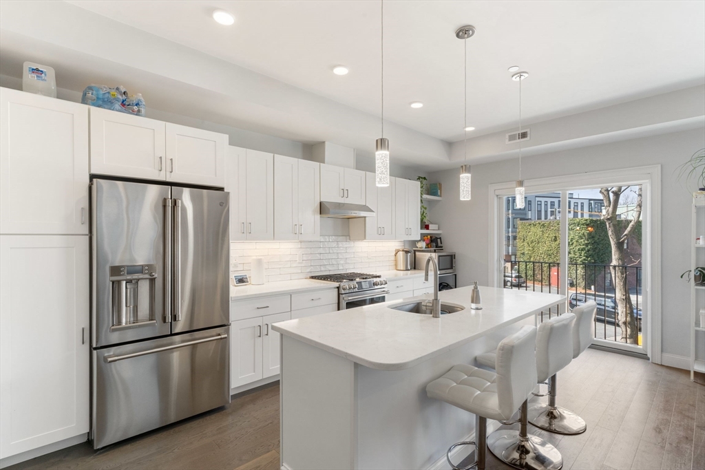 40 Medford St, Somerville