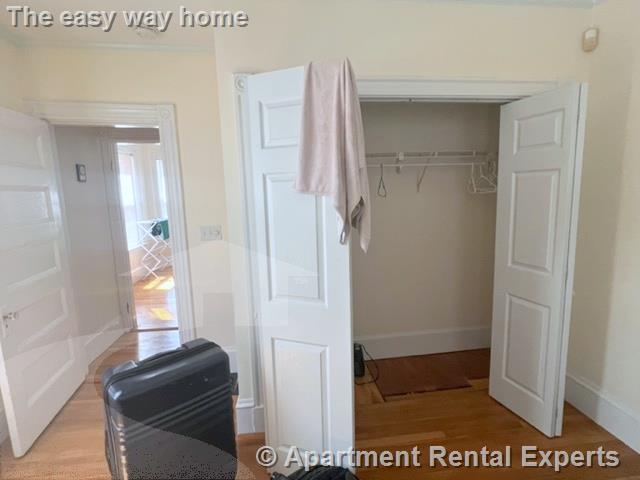 27 Willow Ave, Porter Square