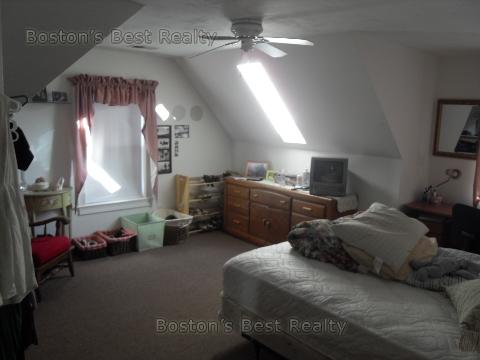 6 bed, 2 bath apartment for rent at 15 Ashford St Unit 2, Allston — photo 1 of 7