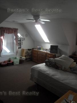 6 bed, 2 bath apartment for rent at 15 Ashford St Unit 2, Allston — photo 3 of 7