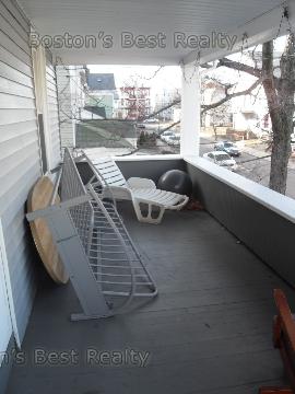 6 bed, 2 bath apartment for rent at 15 Ashford St Unit 2, Allston — photo 7 of 7