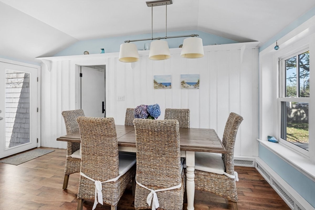 17 Musquashicut Ave, Minot