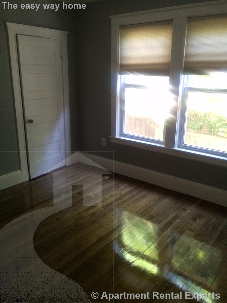 105 Lexington Ave, West Cambridge