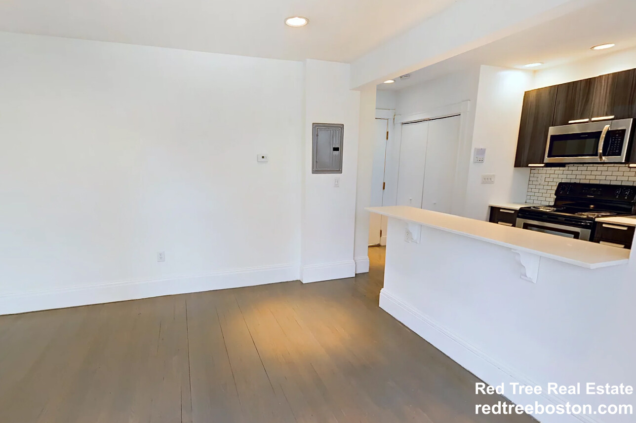 51 Massachusetts Ave, Back Bay