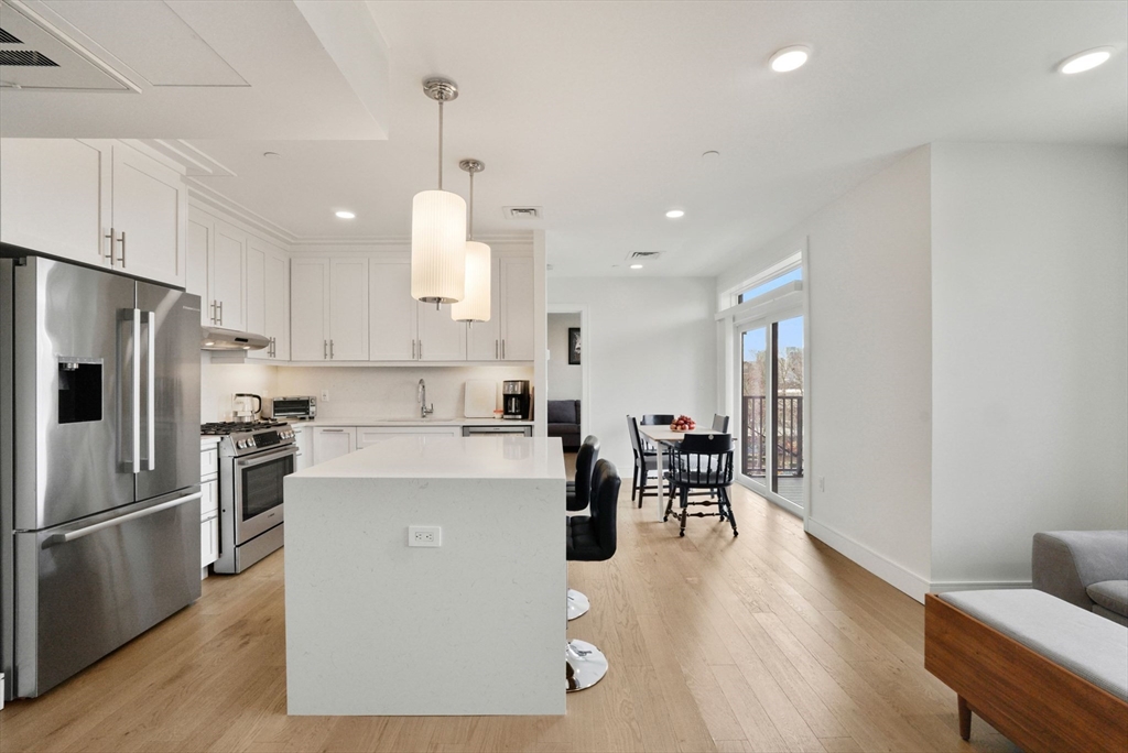 301 Border St, Central Square