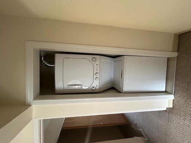 150 North Beacon St, Oak Square