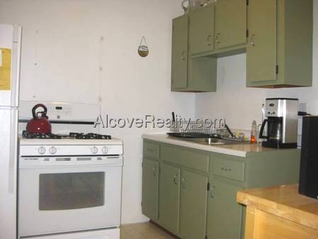 79 College Ave, Powder House Square