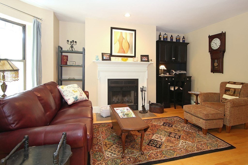 211 W Newton St, South End