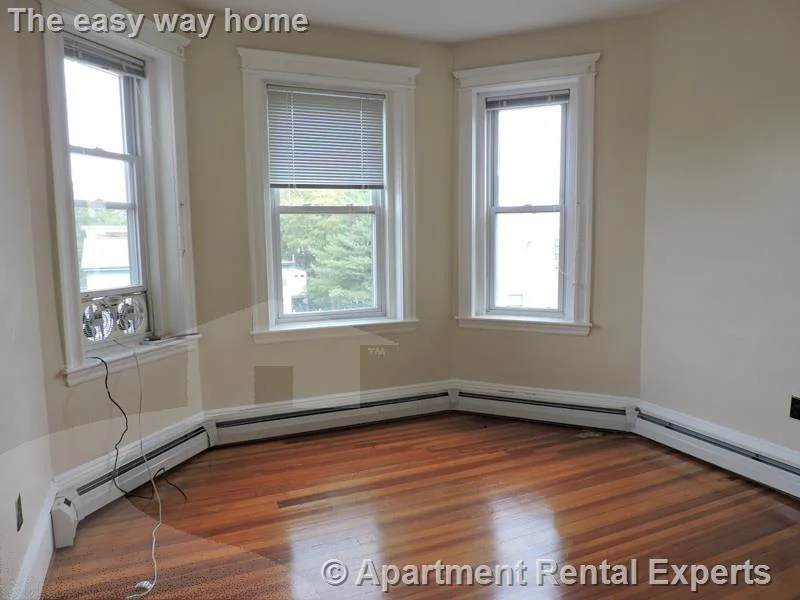 274 Brookline St, Cambridgeport