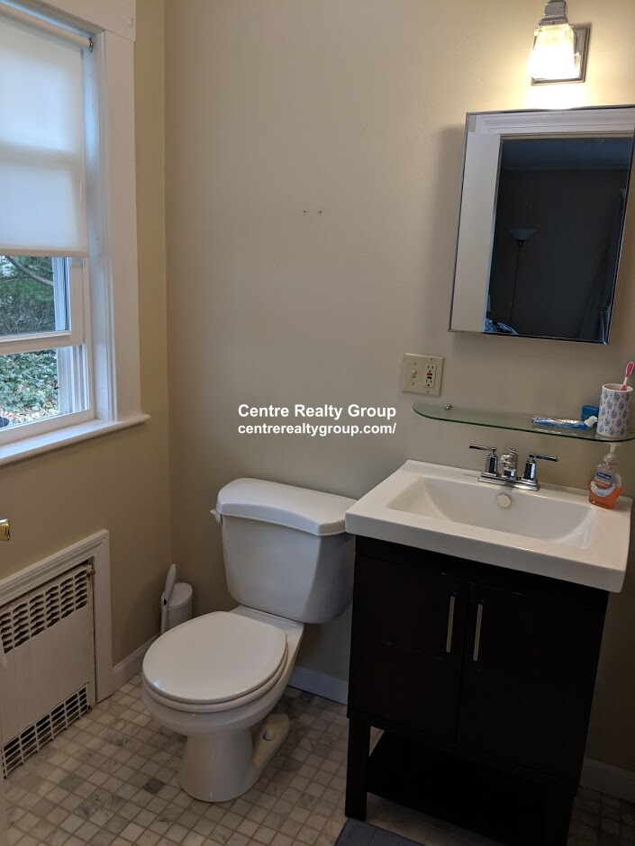 12 Westbourne Rd, Newton Centre