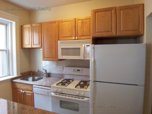 2 bed, 1 bath apartment for rent at 233 Kelton St Unit 6, Brighton — photo 1 of 5