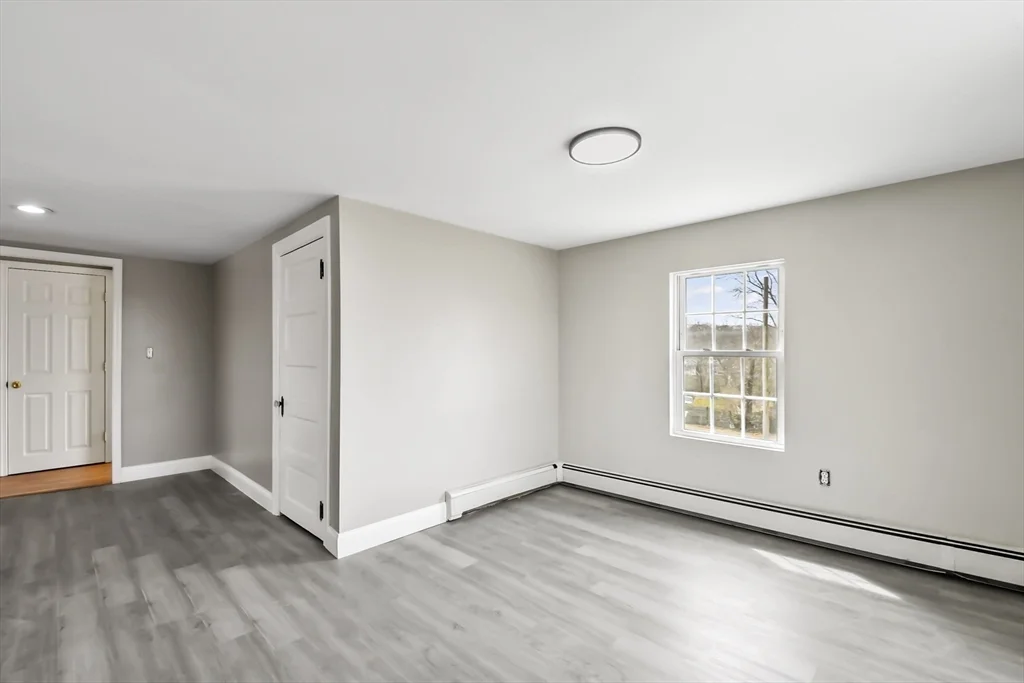 515 Winthrop St, Rehoboth