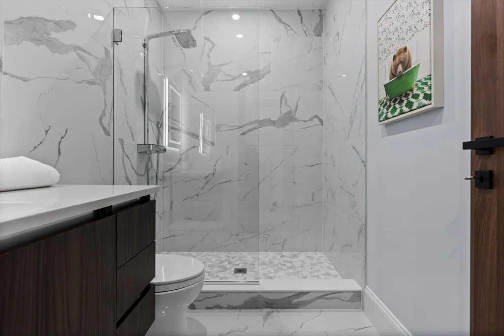 32 Pearl St, Dorchester