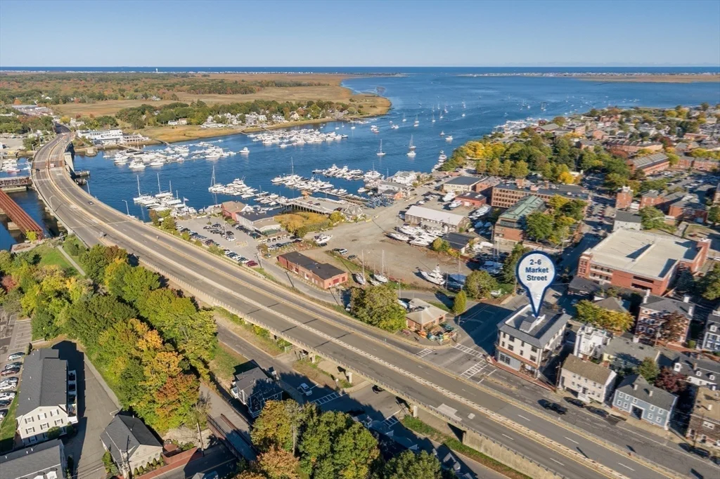 6 Market St, Newburyport