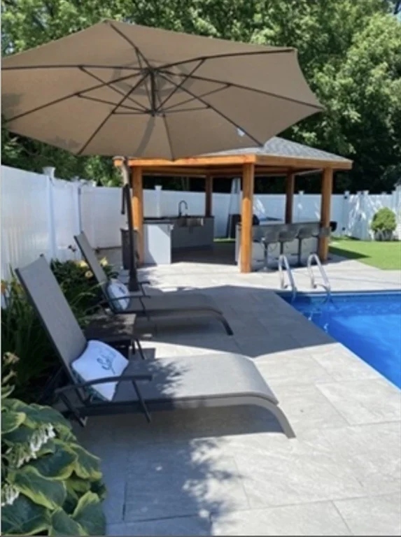 15 Campbell Rd, Arlington
