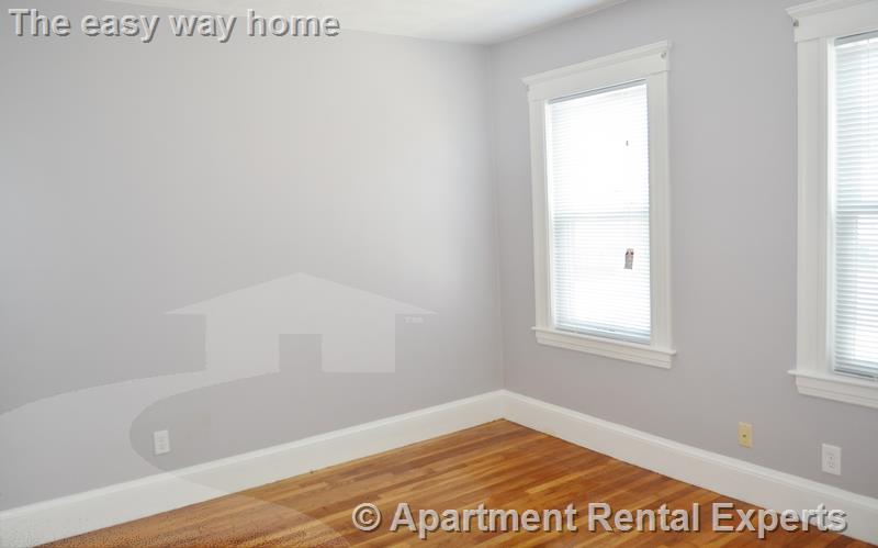 169 Harvard St, Tufts