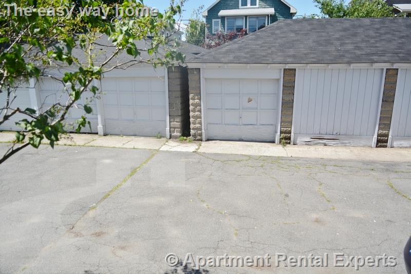 169 Harvard St, Tufts