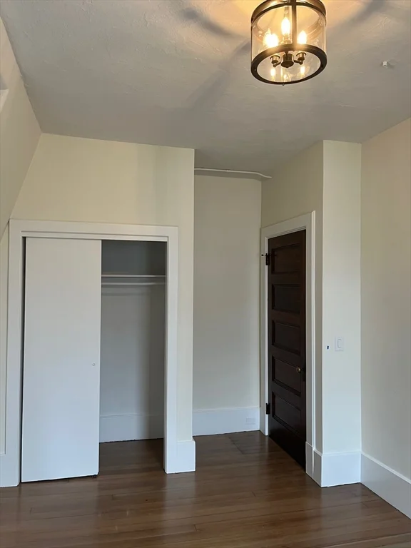 124 Walnut St, Clinton