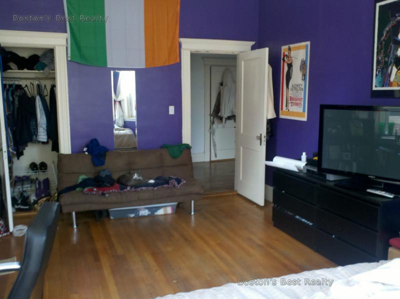 2 bed, 1 bath apartment for rent at 65 Saint Marys St Unit 1, Coolidge Corner — photo 2 of 6
