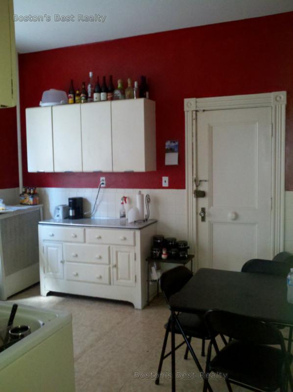 2 bed, 1 bath apartment for rent at 65 Saint Marys St Unit 1, Coolidge Corner — photo 5 of 6