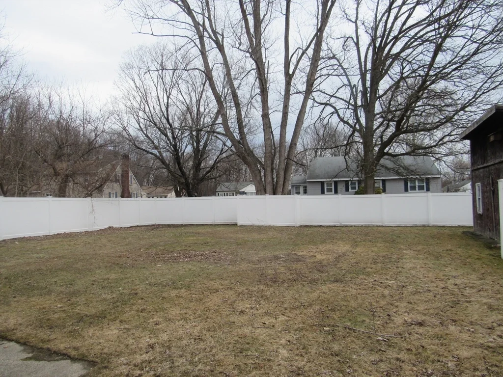 19 Chapman St, Dracut