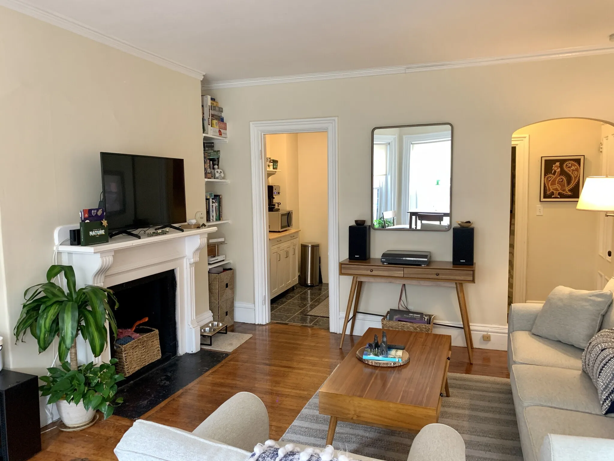217 Newbury St, Back Bay