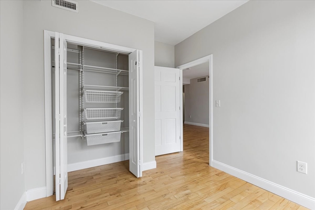 110 Cypress St, Brookline Village