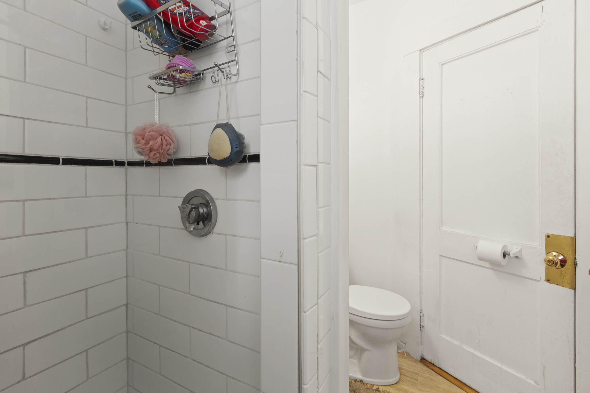 3 bed, 1 bath apartment for rent at 1462 Commonwealth Ave, Unit 1, Brighton — photo 3 of 3