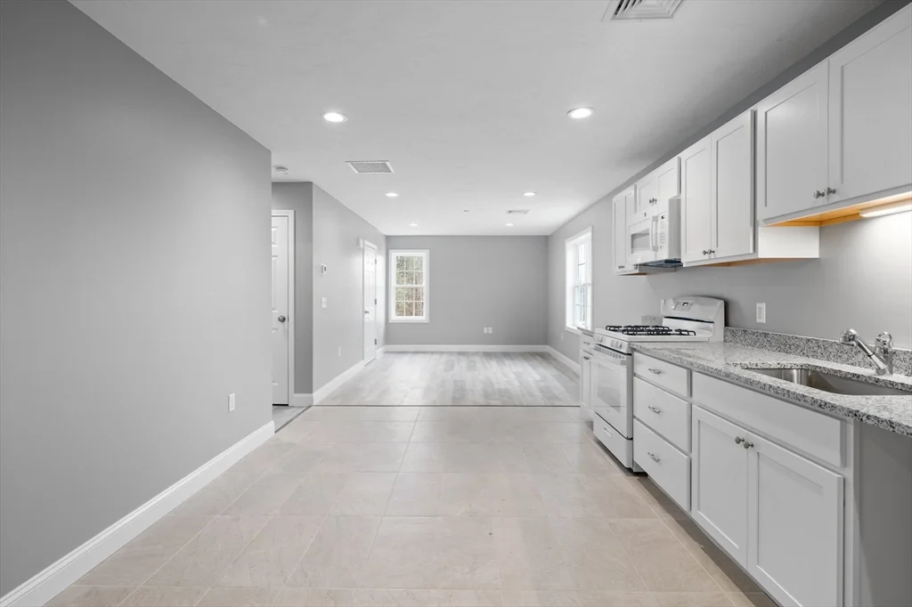 340 Scenic Hwy, Buzzards Bay