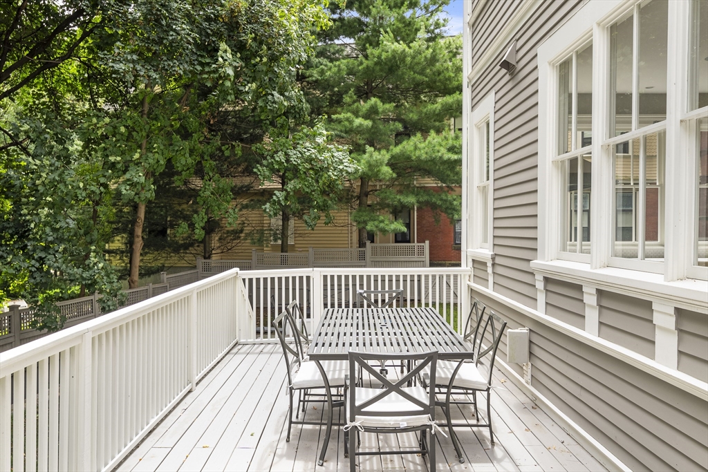 247 Kent St, Brookline