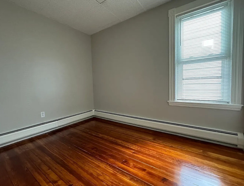 666 Saratoga St, East Boston